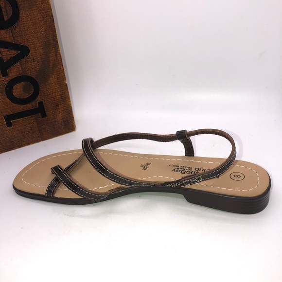 Montego Bay Club Brown Leather Flat Strappy Thong Toe Sandals Size 8 - Picture 4 of 13